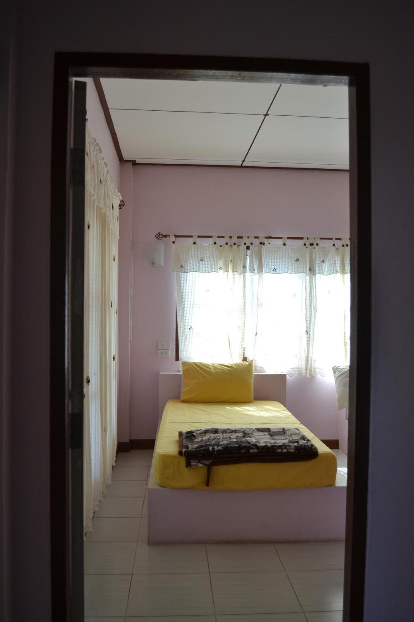 Benjaporn Bungalow Ko Si Chang Pokój zdjęcie
