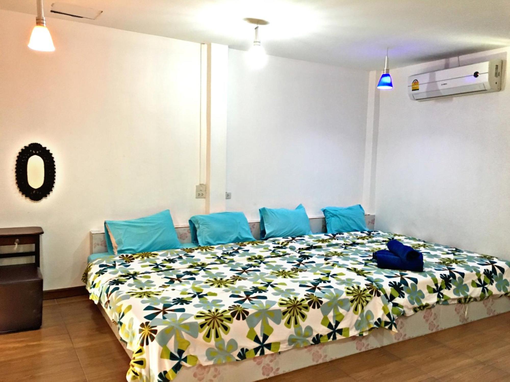 Benjaporn Bungalow Ko Si Chang Pokój zdjęcie