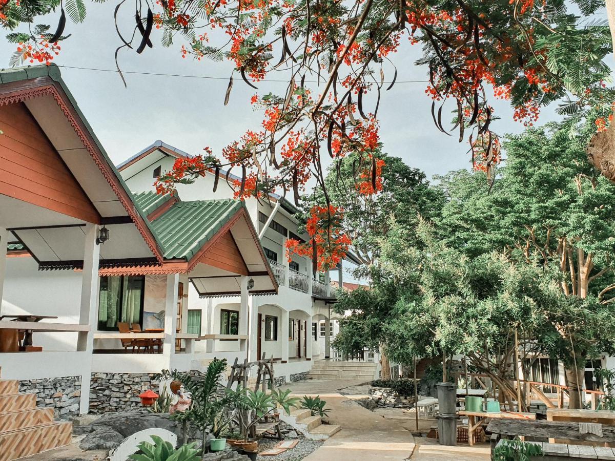 Benjaporn Bungalow Ko Si Chang Zewnętrze zdjęcie